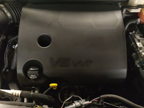 Used 2023 Buick Enclave Essence w/ Experience Buick Package FWD image 30