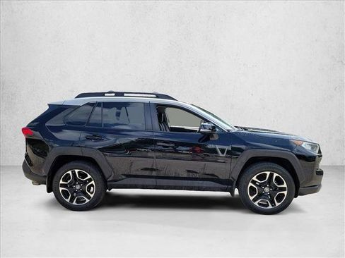 Used 2019 Toyota RAV4 Adventure AWD/4WD image 4