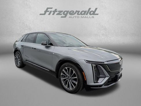 Certified 2024 Cadillac Lyriq Sport RWD image 1
