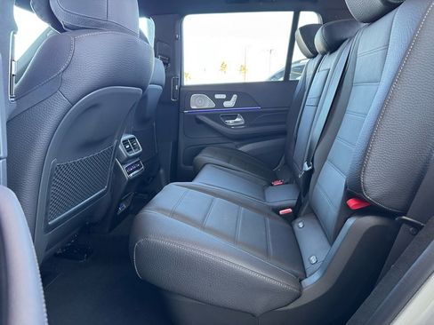New 2026 Mercedes-Benz GLS 580 4MATIC image 12