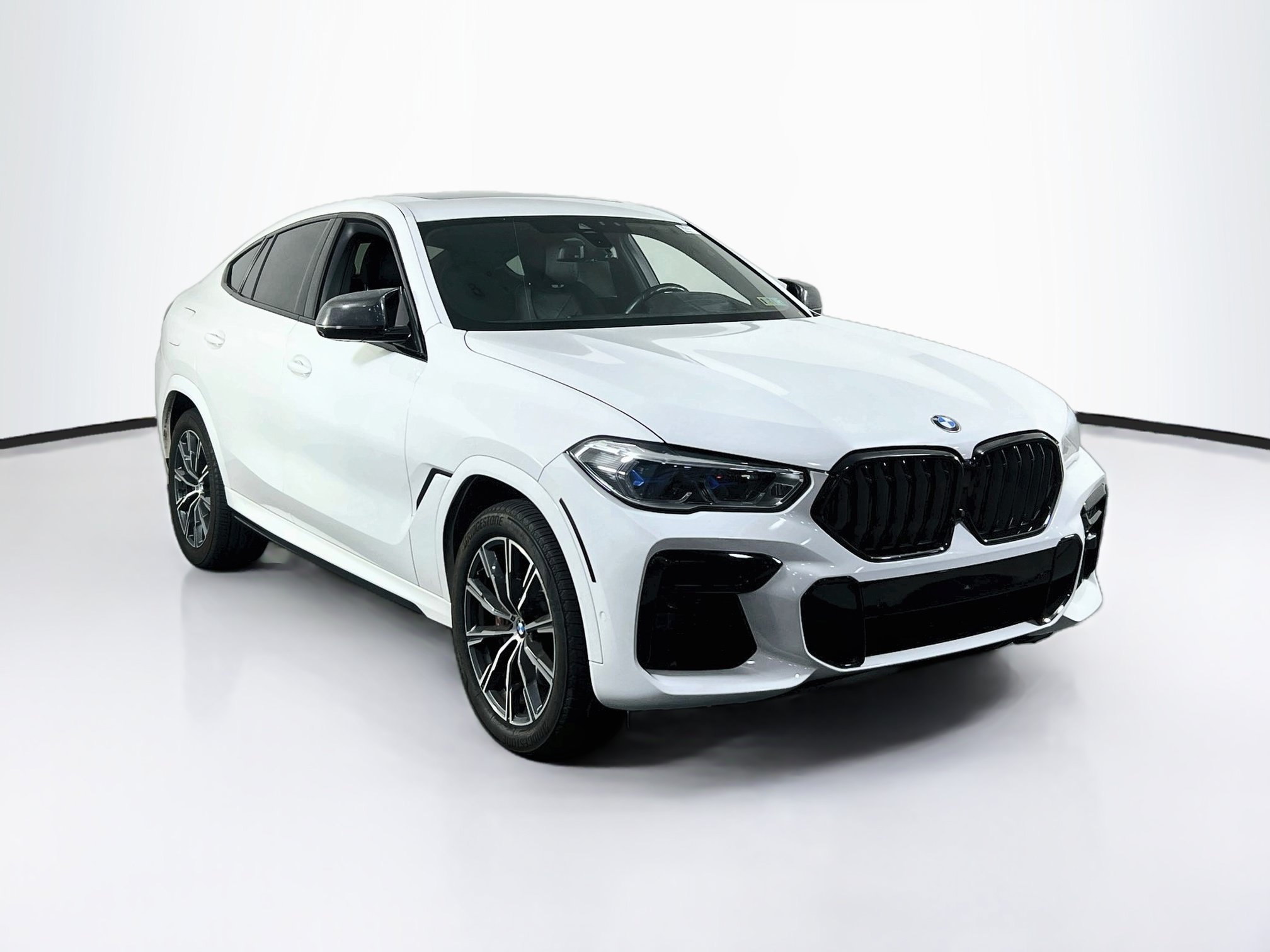 Used 2023 BMW X6 xDrive40i w/ Executive Package AWD/4WD image 3
