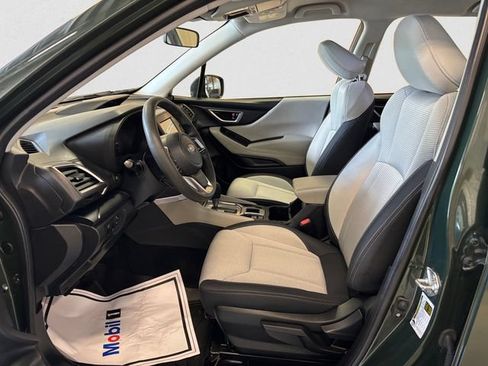 Used 2023 Subaru Forester AWD/4WD image 10