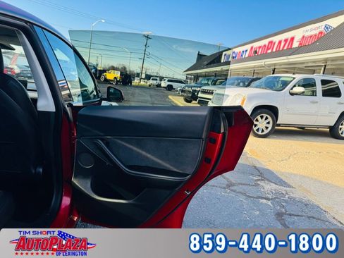 Used 2021 Tesla Model Y Long Range image 51