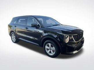 Used 2025 Kia Sorento LX FWD video 3