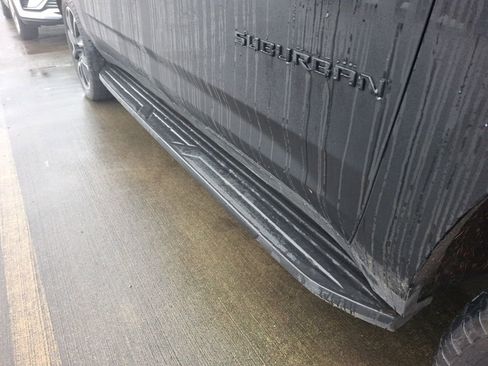 Used 2022 Chevrolet Suburban RST image 5