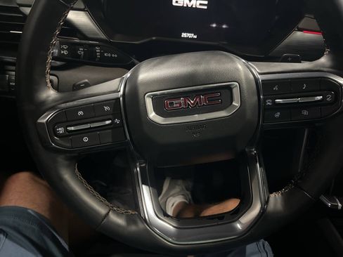 Used 2024 GMC Acadia AT4 w/ Luxury Package AWD/4WD image 19