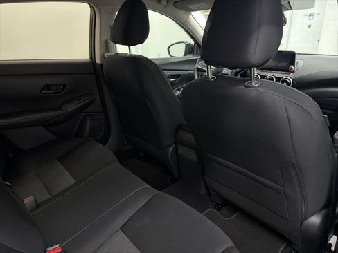 Used 2025 Nissan Sentra SV image 25