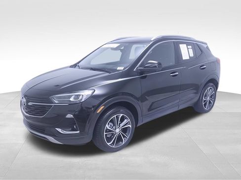 Used 2023 Buick Encore GX Essence w/ Advanced Technology Package AWD/4WD image 3