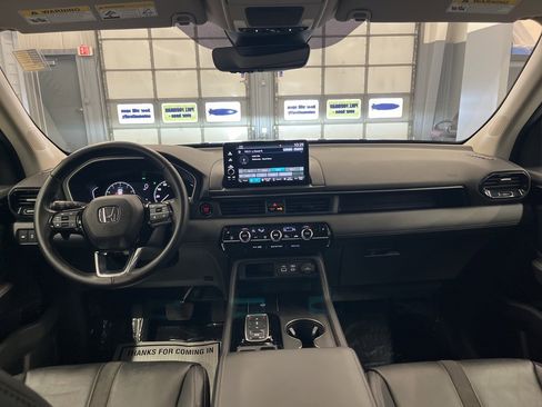 Used 2023 Honda Pilot EX-L image 29