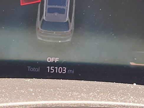 Used 2024 BMW X7 xDrive40i w/ M Sport Package image 5