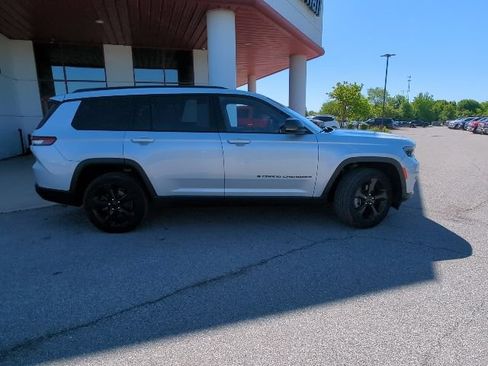 Certified 2021 Jeep Grand Cherokee L Laredo AWD/4WD image 32