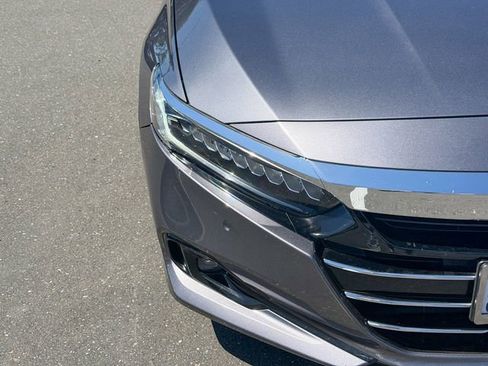 Used 2021 Honda Accord Touring image 5