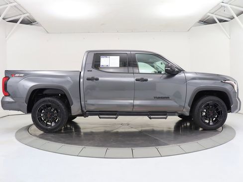 Used 2023 Toyota Tundra SR5 w/ SR5 Convenience Package AWD/4WD image 6