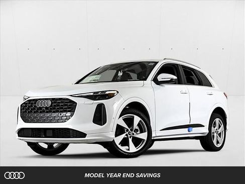 New 2025 Audi Q5 Premium Plus image 1