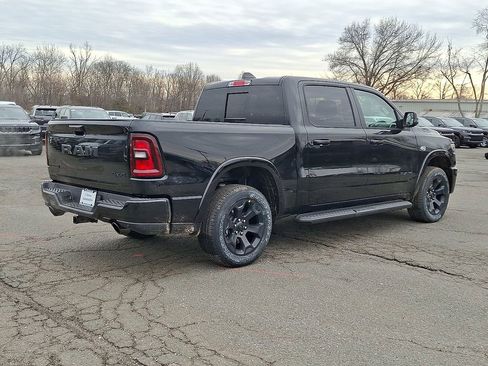 New 2026 RAM 1500 4x4 Crew Cab image 7