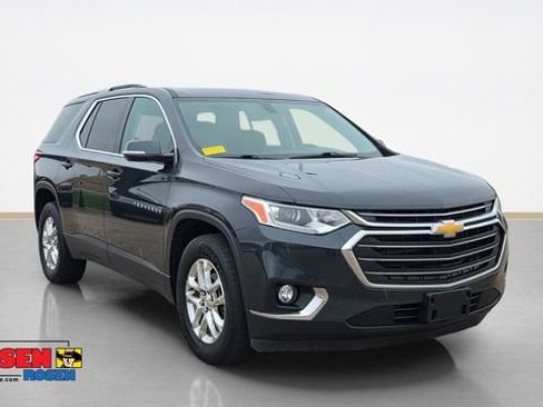Used 2018 Chevrolet Traverse LT w/ LPO, Floor Liner Package AWD/4WD image 1