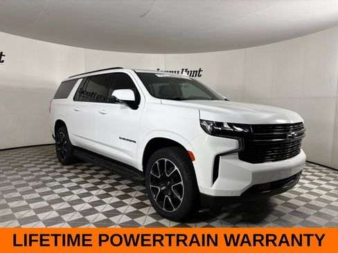 Used 2024 Chevrolet Suburban RST w/ Luxury Package AWD/4WD image 4