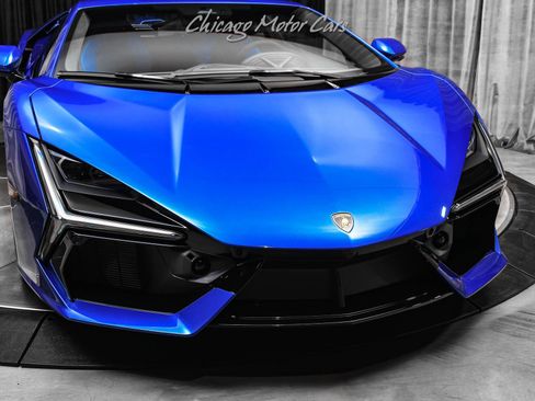 Used 2025 Lamborghini Revuelto image 46
