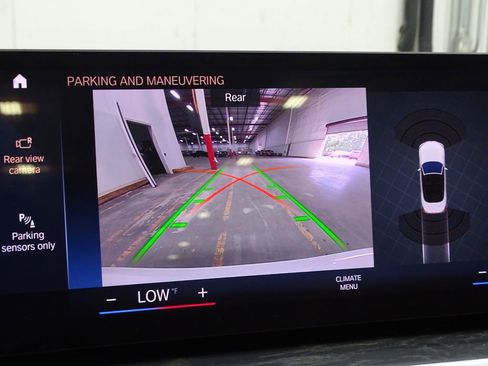 Used 2024 BMW 430i Convertible w/ Convenience Package image 18