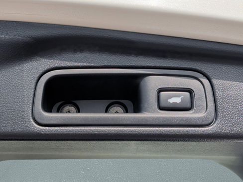 Used 2021 Honda Pilot Touring image 28