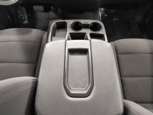 Used 2024 Chevrolet Silverado 1500 LT AWD/4WD image 16