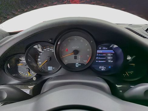 Used 2019 Porsche 911 GT3 RWD image 22