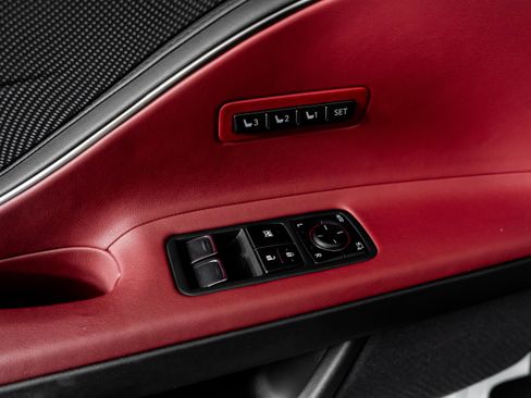 Used 2024 Lexus LC 500 Convertible image 47