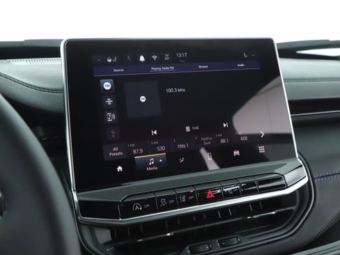 New 2026 Jeep Compass Limited image 12