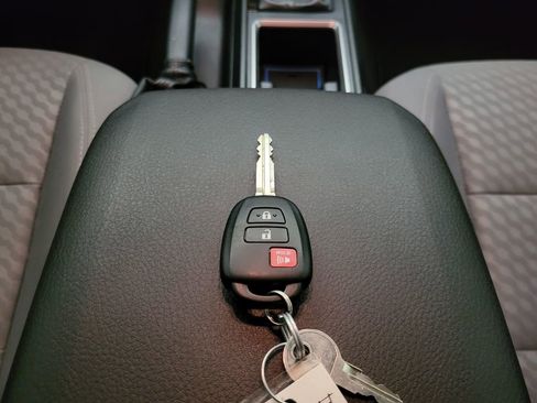 Used 2023 Toyota Tacoma SR image 42