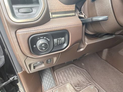 Used 2025 RAM 1500 Limited AWD/4WD image 25