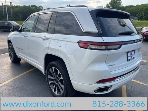 Used 2023 Jeep Grand Cherokee Overland image 5