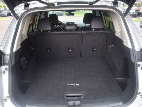 Certified 2024 Nissan Rogue SV w/ SV Premium Package FWD image 54