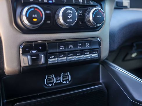 Used 2022 RAM 2500 Laramie AWD/4WD image 17