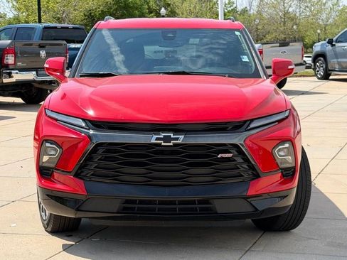 Used 2023 Chevrolet Blazer RS image 2