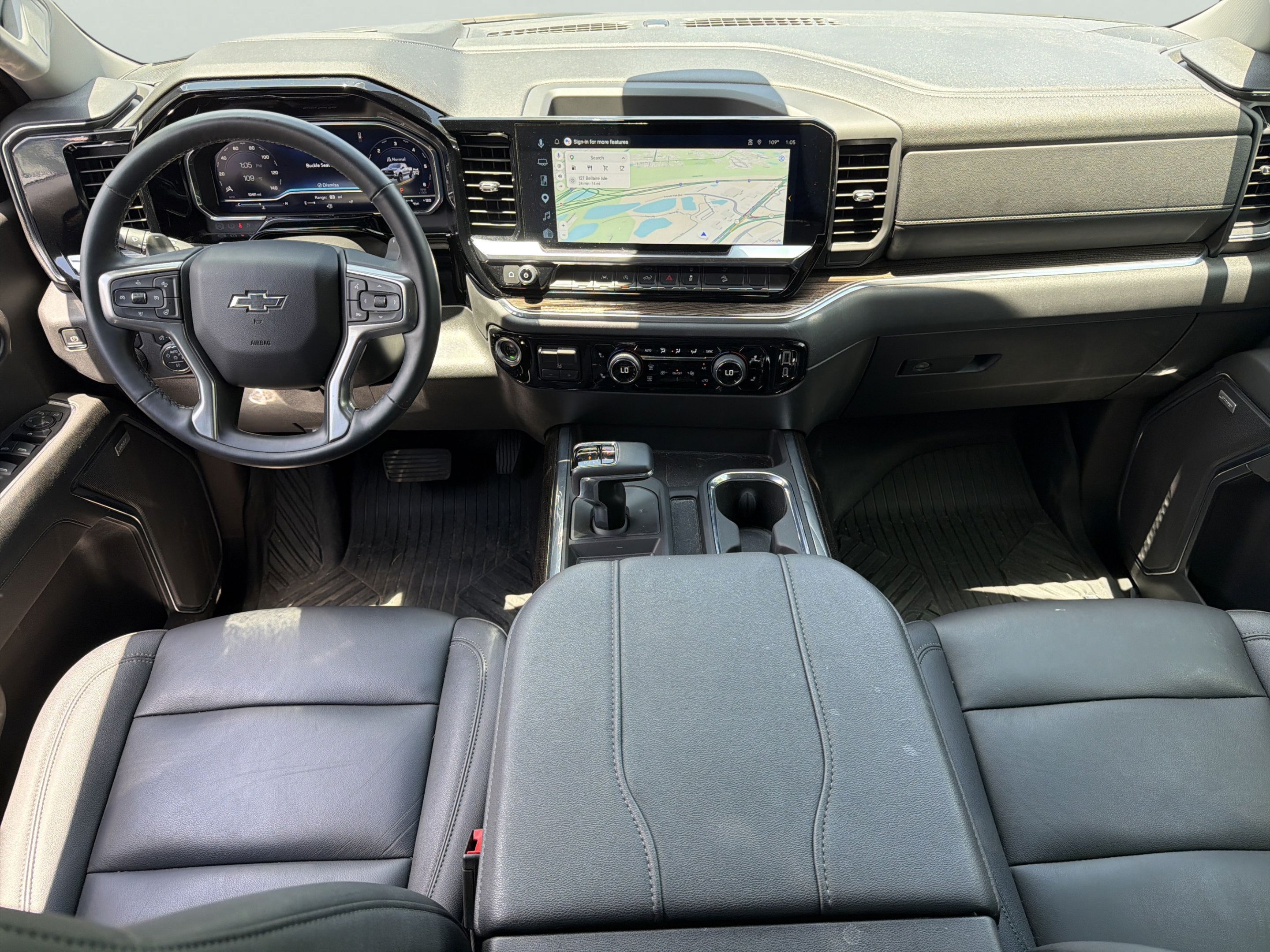 Used 2025 Chevrolet Silverado 1500 LT Trail Boss w/ Convenience Package II AWD/4WD image 8
