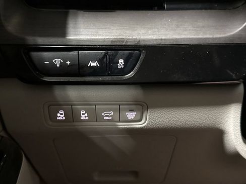 Used 2022 Kia Carnival SX FWD image 19