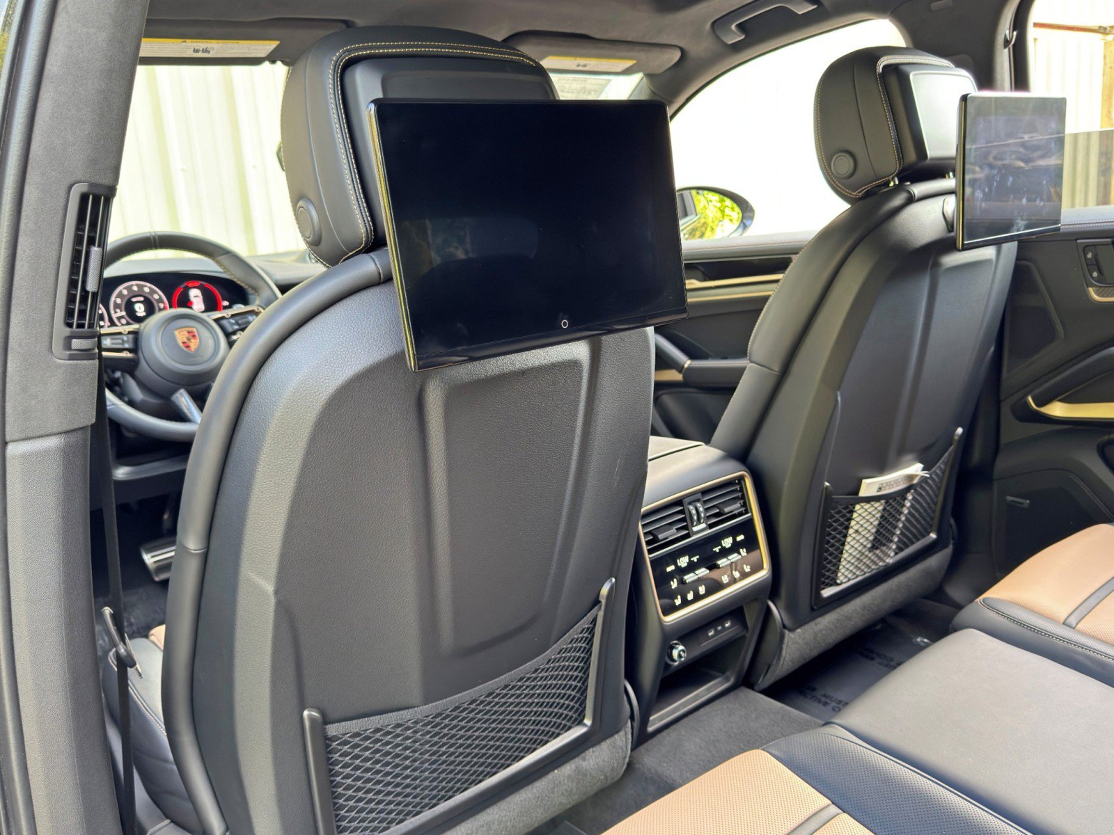 Used 2026 Porsche Cayenne GTS AWD/4WD image 43