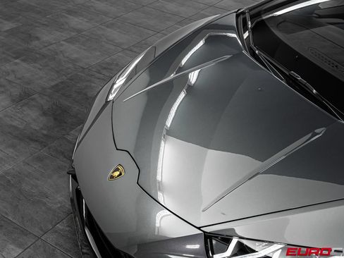 Used 2020 Lamborghini Huracan EVO AWD/4WD image 9