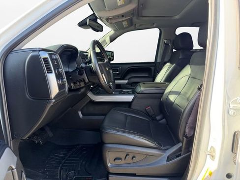 Used 2017 Chevrolet Silverado 1500 LTZ Z71 w/ LTZ Plus Package AWD/4WD image 9