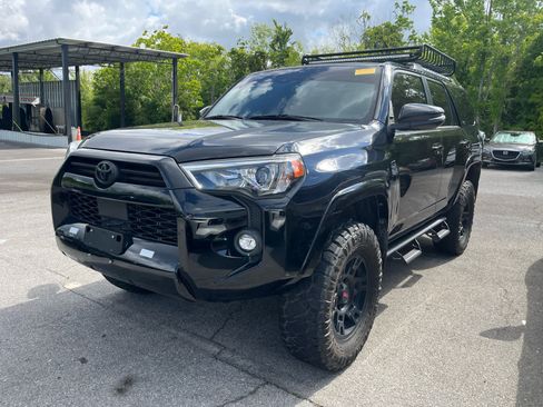 Used 2022 Toyota 4Runner SR5 Premium w/ Moonroof Package image 1