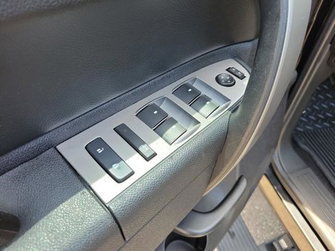 Used 2012 Chevrolet Silverado 1500 LT image 21