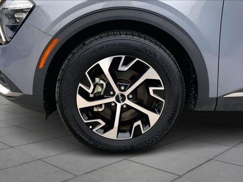 Used 2023 Kia Sportage EX image 9