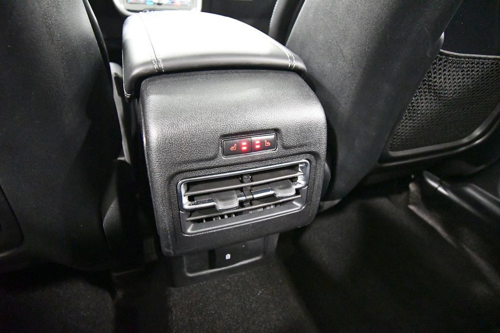 Used 2022 Lincoln Corsair Reserve w/ Equipment Group 201A AWD/4WD image 16