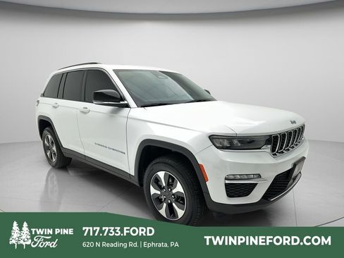 Used 2023 Jeep Grand Cherokee 4WD 4xe image 1