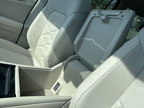 New 2026 Volkswagen Atlas SE FWD image 39