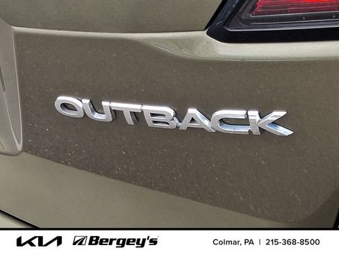 Used 2023 Subaru Outback Limited AWD/4WD image 34