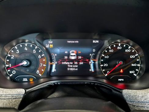 Certified 2024 Jeep Compass Latitude image 15