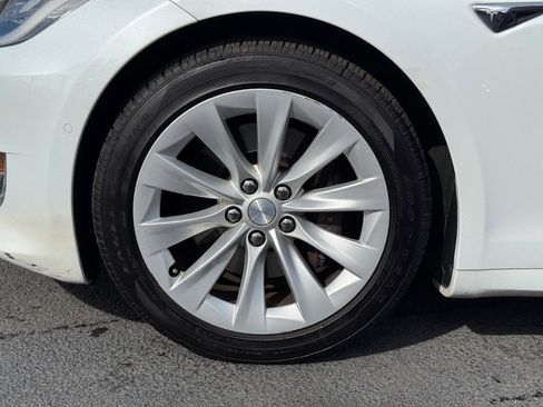 Used 2018 Tesla Model S AWD image 7