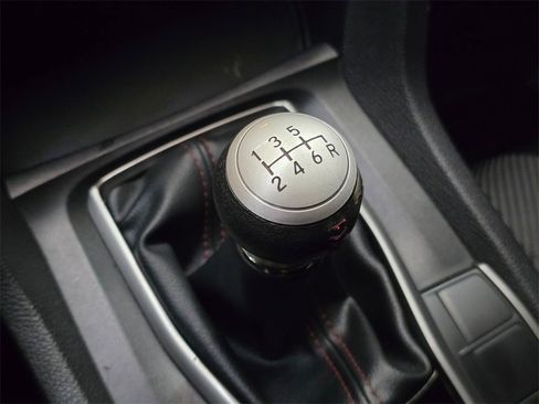 Used 2018 Honda Civic Si image 32