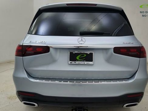 Used 2025 Mercedes-Benz GLS 450 4MATIC image 5